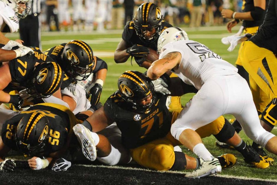 Junior running back Ish Witter rushes for a one yard touchdown in the second quarter to put Mizzou ahead 21-7.