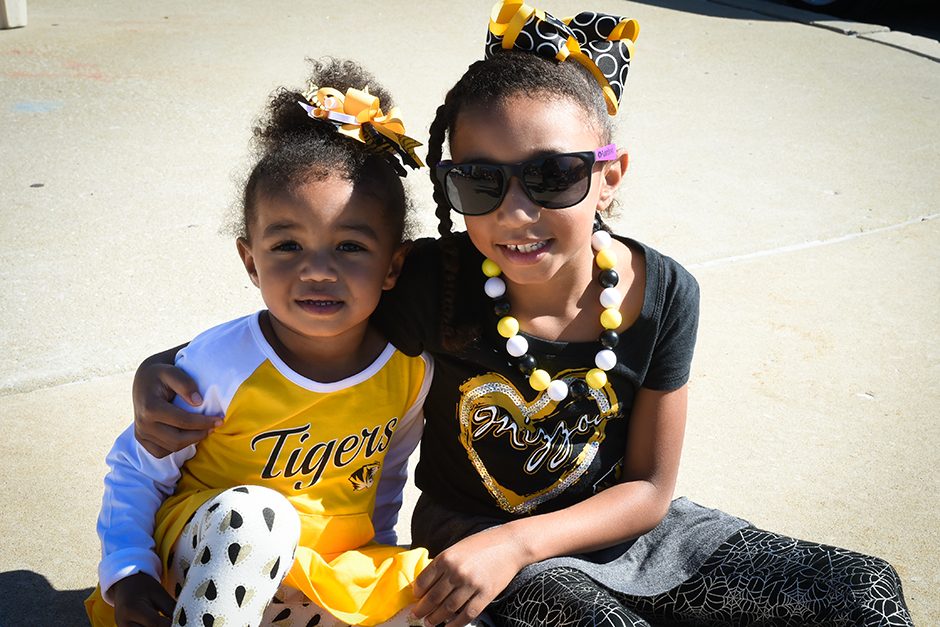 Maia and Adrianna Duncan enjoy some tailgating before attending Maia’s first homecoming game. Photo by Shane Epping.
